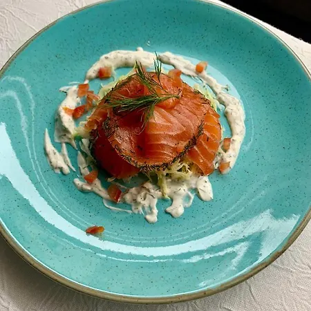 Hotel Paris Vesinet -ex Des 3 Marches