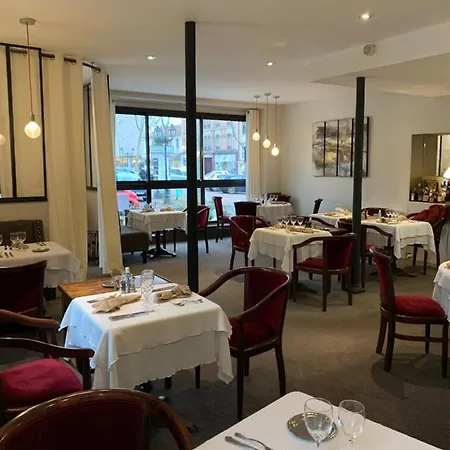 Hotel Paris Vesinet -ex Des 3 Marches