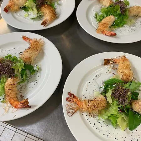 Hotel Paris Vesinet -ex Des 3 Marches