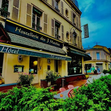 Szálloda Paris Vesinet -ex Des 3 Marches