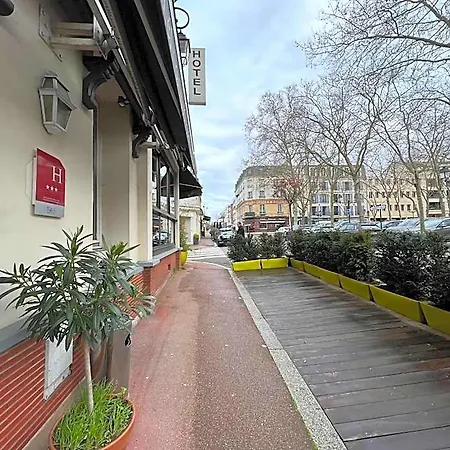Paris Vesinet -ex Des 3 Marches 3* Le Vésinet