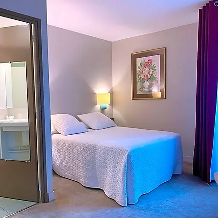 Des 3 Marches- Logis Restaurant Hotel
