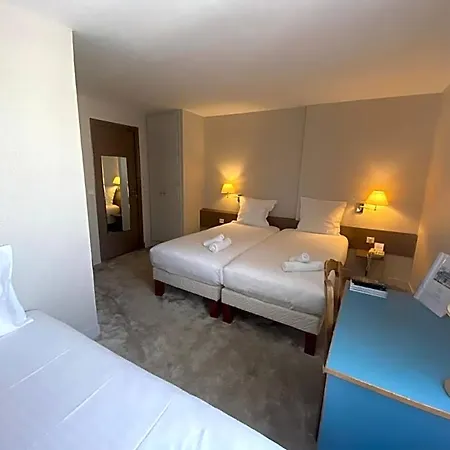 Hotel Paris Vesinet -ex Des 3 Marches Le Vésinet