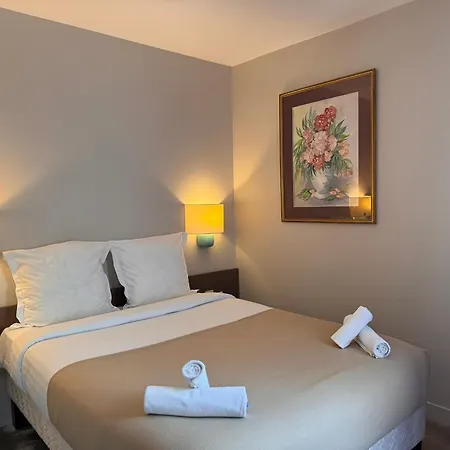 Hotel Paris Vesinet -ex Des 3 Marches Le Vesinet