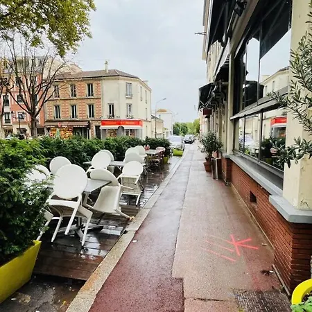 Paris Vesinet -ex Des 3 Marches Hotell