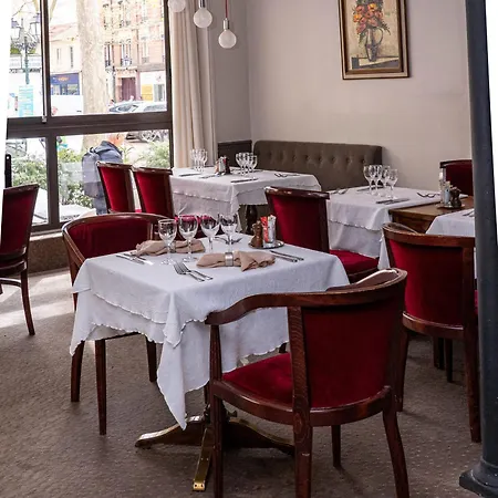 Paris Vesinet -ex Des 3 Marches Hotel