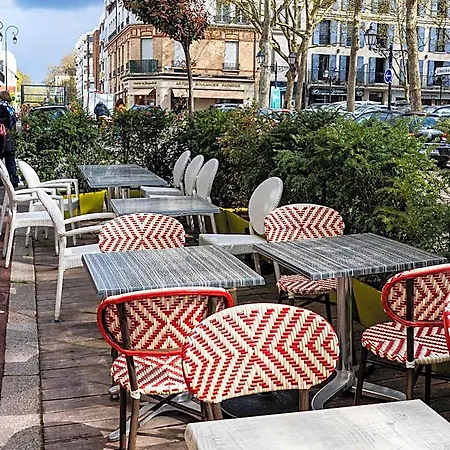 Paris Vesinet -ex Des 3 Marches 3* Le Vesinet