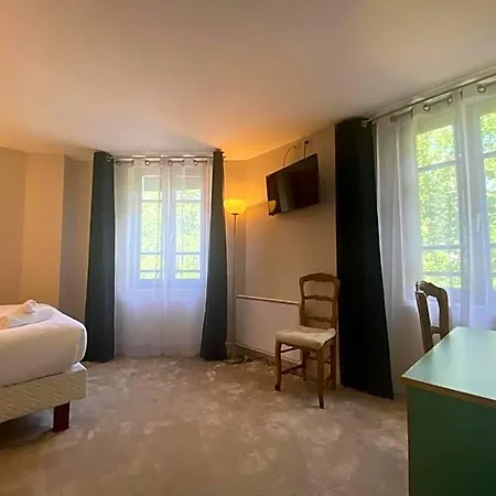 Paris Vesinet -ex Des 3 Marches 3*