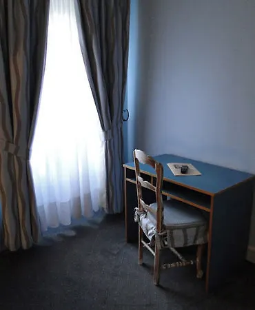 Paris Vesinet -ex Des 3 Marches Le Vésinet